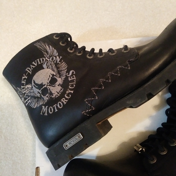 SOLD Harley Davidson embroidered skull moto boots - Picture 4 of 8
